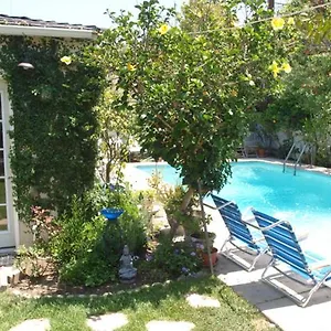 charming-culver-city-cottage-w-pool-garden.topanaheimhotels.com/